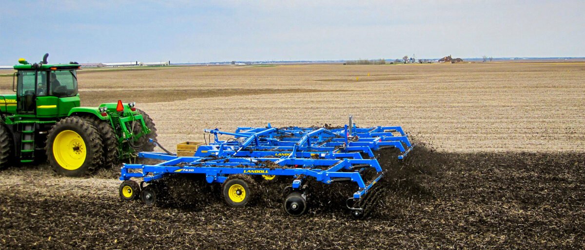 Landoll 7400 SERIES VT PLUS