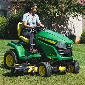 John Deere X380 Lawn Tractor with 48 in. Deck