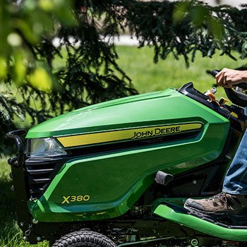 2025 John Deere X370