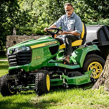 2024 John Deere X739