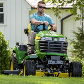 2024 John Deere X739