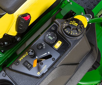 2024 John Deere Z735E