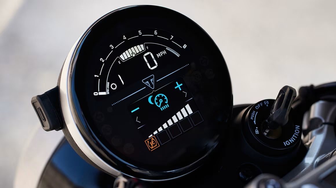 2025 Triumph NEW SPEED TWIN 1200 Crystal White / Sapphire Black ALL NEW FEATURES CASH PRICE $15999 PLUS HST