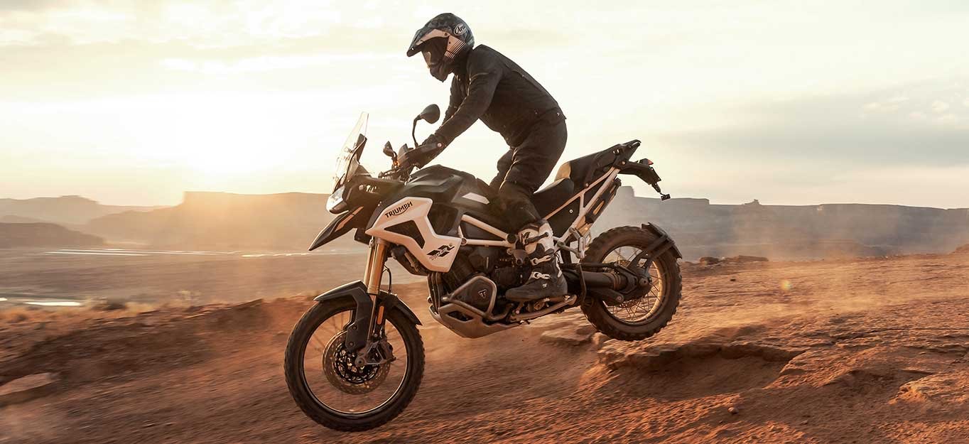 2025 Triumph TIGER 1200 RALLY PRO MATTE KHAKI GREEN