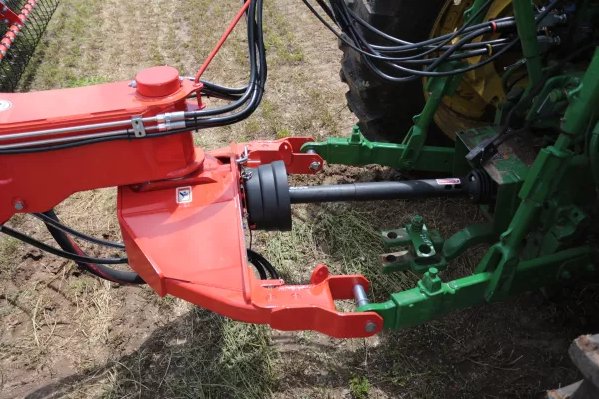 Kuhn MM 890