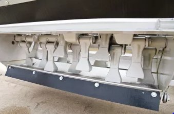 Kuhn SLC 126 10 BOLT TRAILER