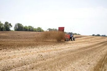 Kuhn PS 260 TRAILER HORIZONTAL/VERTICAL/SPINNER