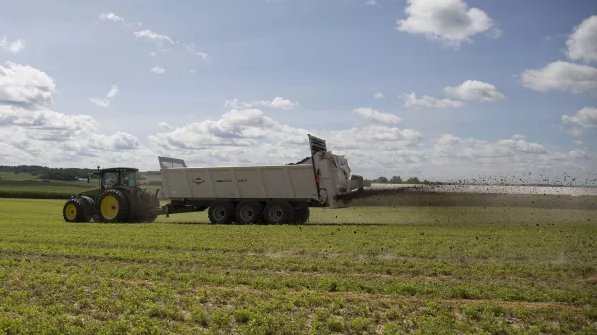 Kuhn PXL 1100 TRAILER HORIZONTAL/VERTICAL/SPINNER
