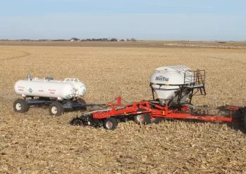 Kuhn Gladiator® 1210 1630