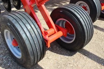 Kuhn 7305 Tandem 27NR