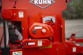 Kuhn 9400NT 12.5’ – 7.5”/10” SPACING