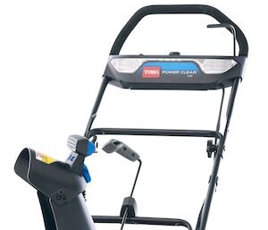 Toro 21 in. (53 cm) Power Clear® e21 60V* Snow Blower with (2) 6.0Ah Batteries and Charger