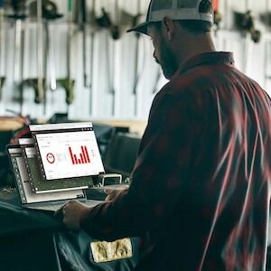 Toro 21 in. (53 cm) Heavy Duty Variable Speed Zone Start 60V MAX* Electric Battery 2 Bail with (2) 7.5Ah Batteries and Charger