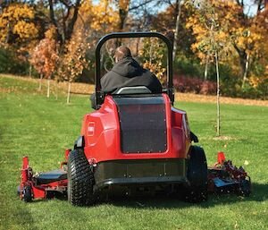 Toro 7500 D Series 60 in. (152 cm) 25 hp 1267cc Diesel Rear Discharge
