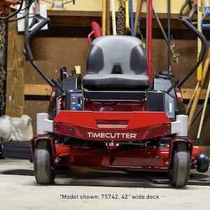 Toro 34 in. (86 cm) TimeCutter® Zero Turn Mower