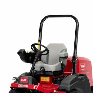 Toro Groundsmaster® 3200 24.7hp (18.4kW) with CrossTrax® 4WD