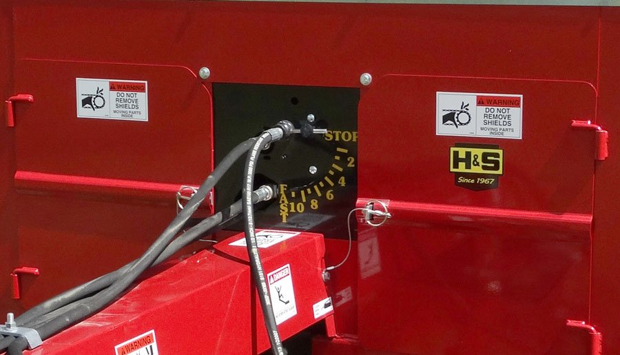 H&S S3237 215.68 Cu. Ft. Struck Per ASAE S324.2 Heavy Duty Manure Spreader