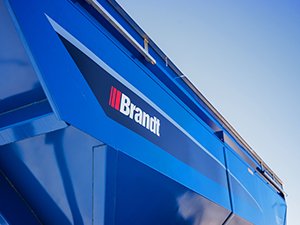 Brandt 820XR Grain Cart