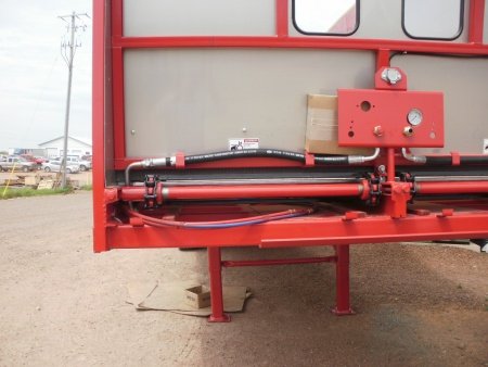 Meyer Manufacturing 9100 RT BOSS Semi Ag Trailer