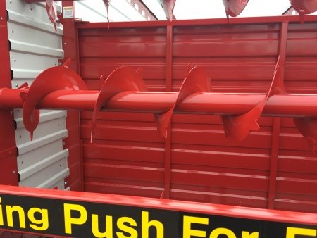 Meyer Manufacturing RTX200 Front & Rear Unload Forage Box