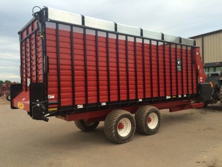 Meyer Manufacturing RTX200 Front & Rear Unload Forage Box