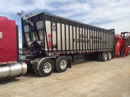 Meyer Manufacturing 9100 RT BOSS Semi Ag Trailer