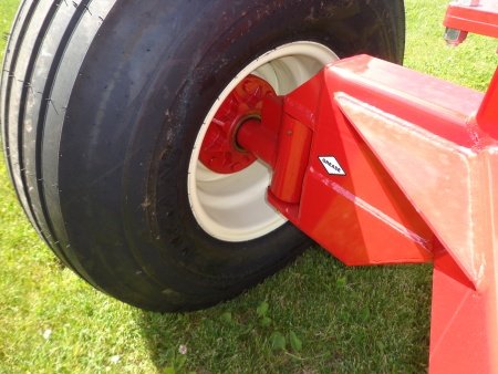 Meyer Manufacturing 19 & 22 Ton Tandem Axle