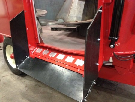 Meyer Manufacturing Twin Screw Medium Family