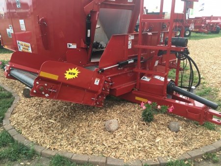 Meyer Manufacturing Twin Screw Medium Family