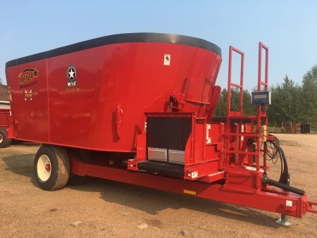 Meyer Manufacturing Twin Screw Medium Family