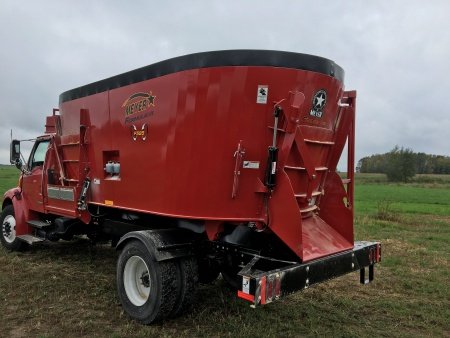 Meyer Manufacturing Twin Screw Medium Family / Truck Mount