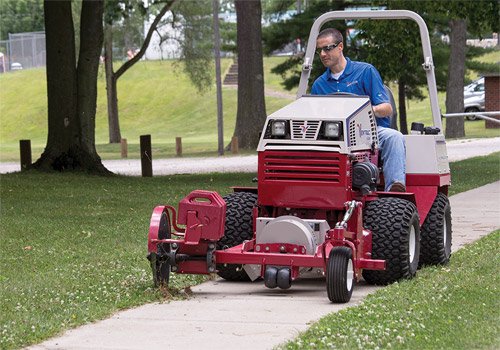 https://cdn.venturepro.com/images/ventrac/products/primary/500/ED200_OrrPark_8992.jpg