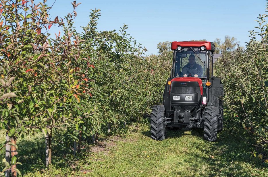 Case IH Farmall 110N