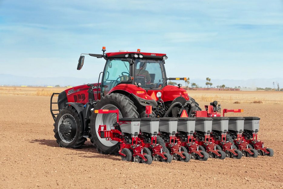 https://assets.cnhindustrial.com/caseih/NAFTA/NAFTAASSETS/Products/Planting-and-Seeding/2000-Series-Early-Riser-Planter/Images/Early_Riser_2110_Working_8Row_0033_02-23%20(1).jpg