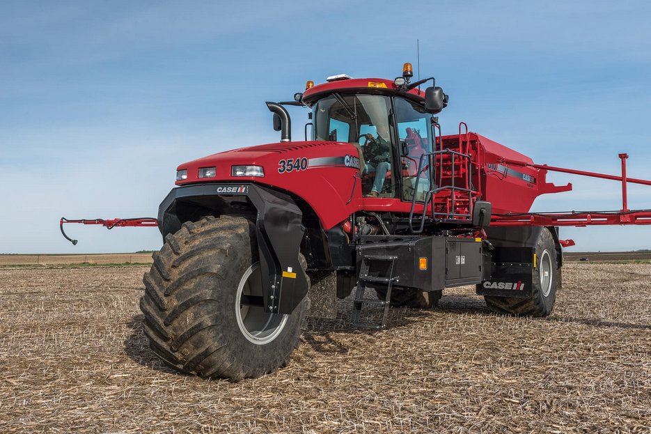 Case IH Titan™ 3540 Floater