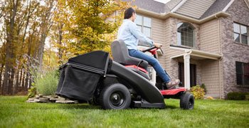 Troy Bilt TB30E XP Battery Powered Compact Riding Mower 33AA27JDB66