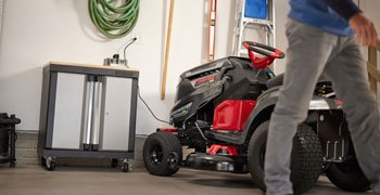 Troy Bilt Super Bronco™ 42E XP Battery Powered Riding Mower 33ABA7KSB66