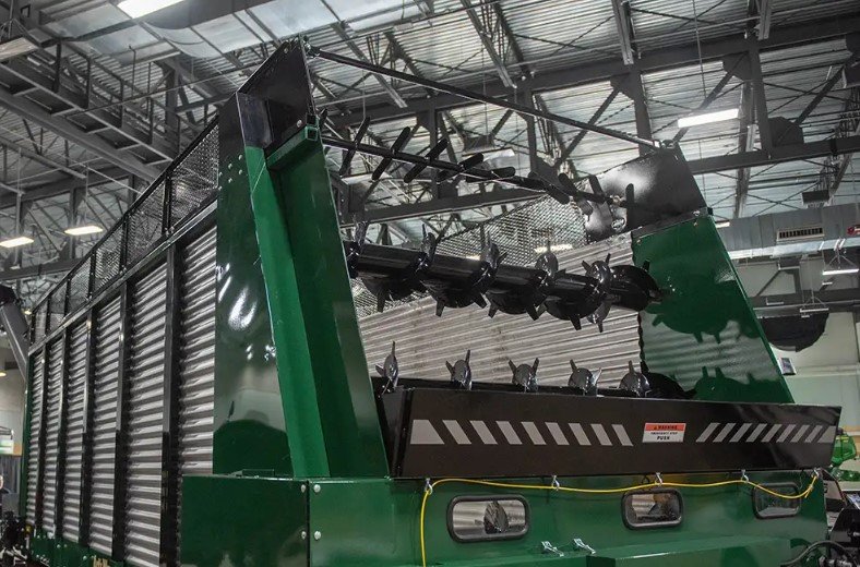 Art's Way 2100 SERIES FORAGE BOX