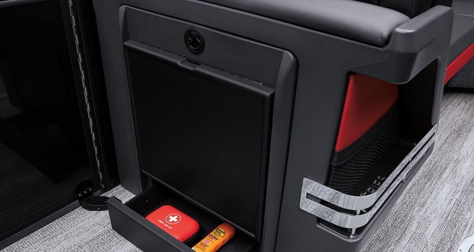 2026 Bennington M Line 22 M Fish & Cruise