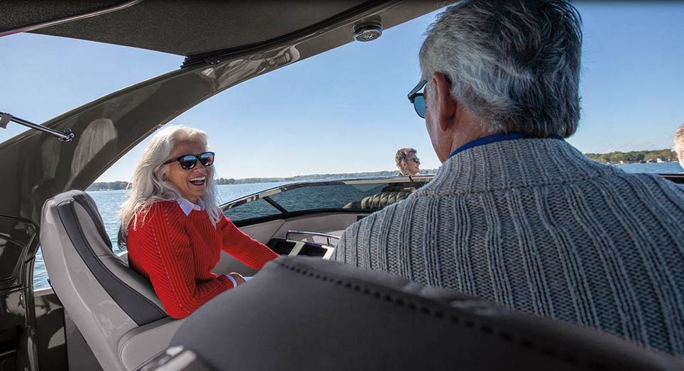 2026 Bennington Q Line 27 Q SWINGBACK