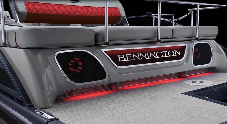 2026 Bennington Q Line 27 Q SWINGBACK