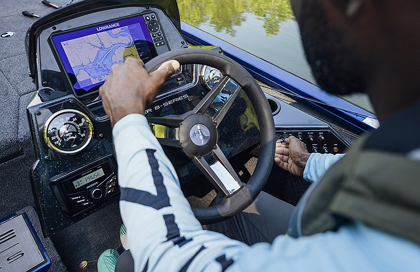 2025 Lowe Boats Stinger 188 Metallic Blue