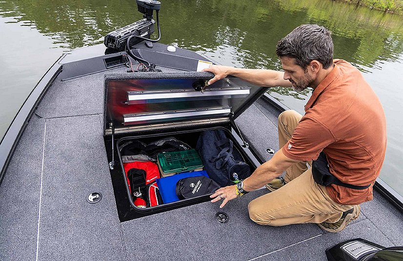 2026 Lowe Boats Stinger 195C Bright White