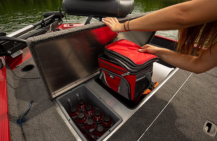 2026 Lowe Boats Skorpion 17 Candy Apple Red Exterior Gray Carpeted Interior