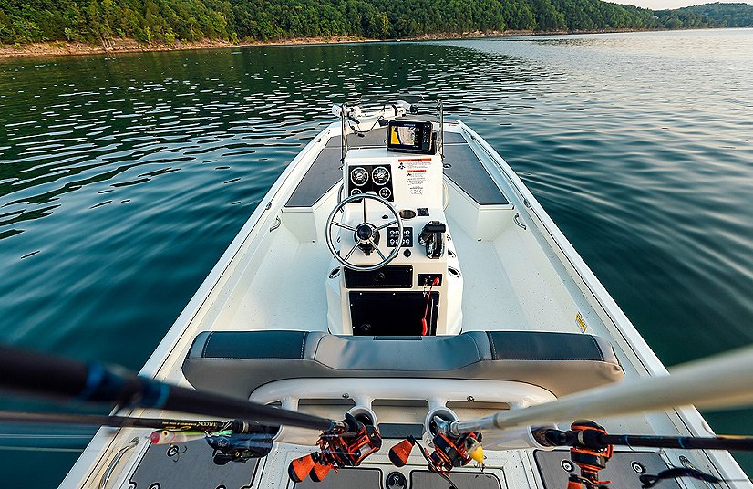 2025 Lowe Boats Bay 22 Bright White Poly Interior w/ Seafoam Green Hull