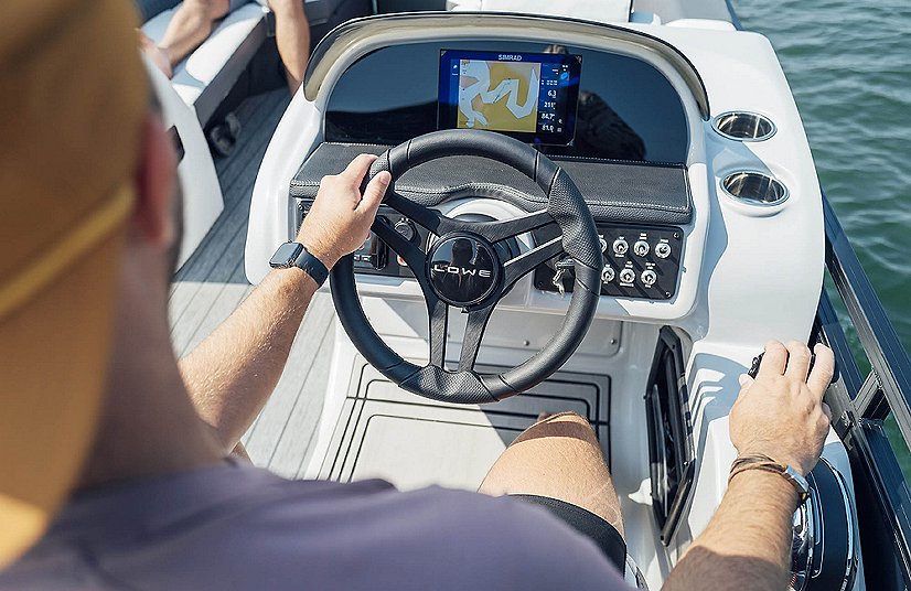 2025 Lowe Boats RS 230 WT White Metallic Exterior Marshmallow w/ Granite Upholstery