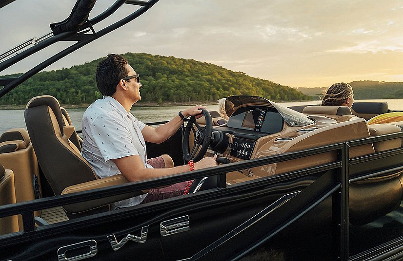 2025 Lowe Boats RS 270 EW Wineberry Metallic Exterior Marshmallow w/ Granite Upholstery