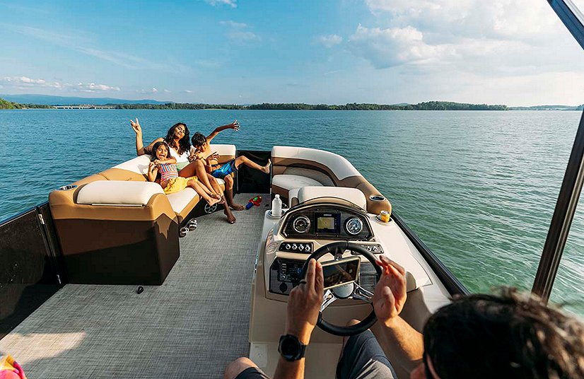 2026 Lowe Boats SS 230 DL Wineberry Metallic Exterior Grey Upholstery with Red Accents