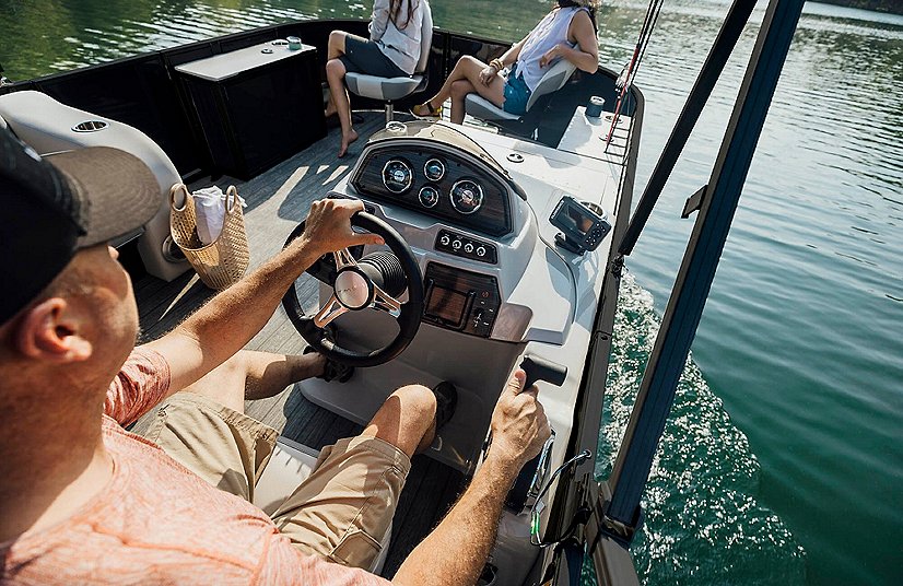 2026 Lowe Boats SF 234 Blackout Package