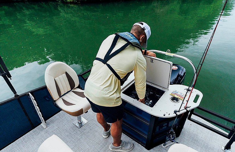 2026 Lowe Boats SF 232 Caribou Metallic Fence